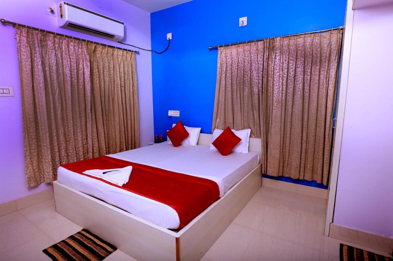Railview Inn Bhubaneswar Exteriör bild