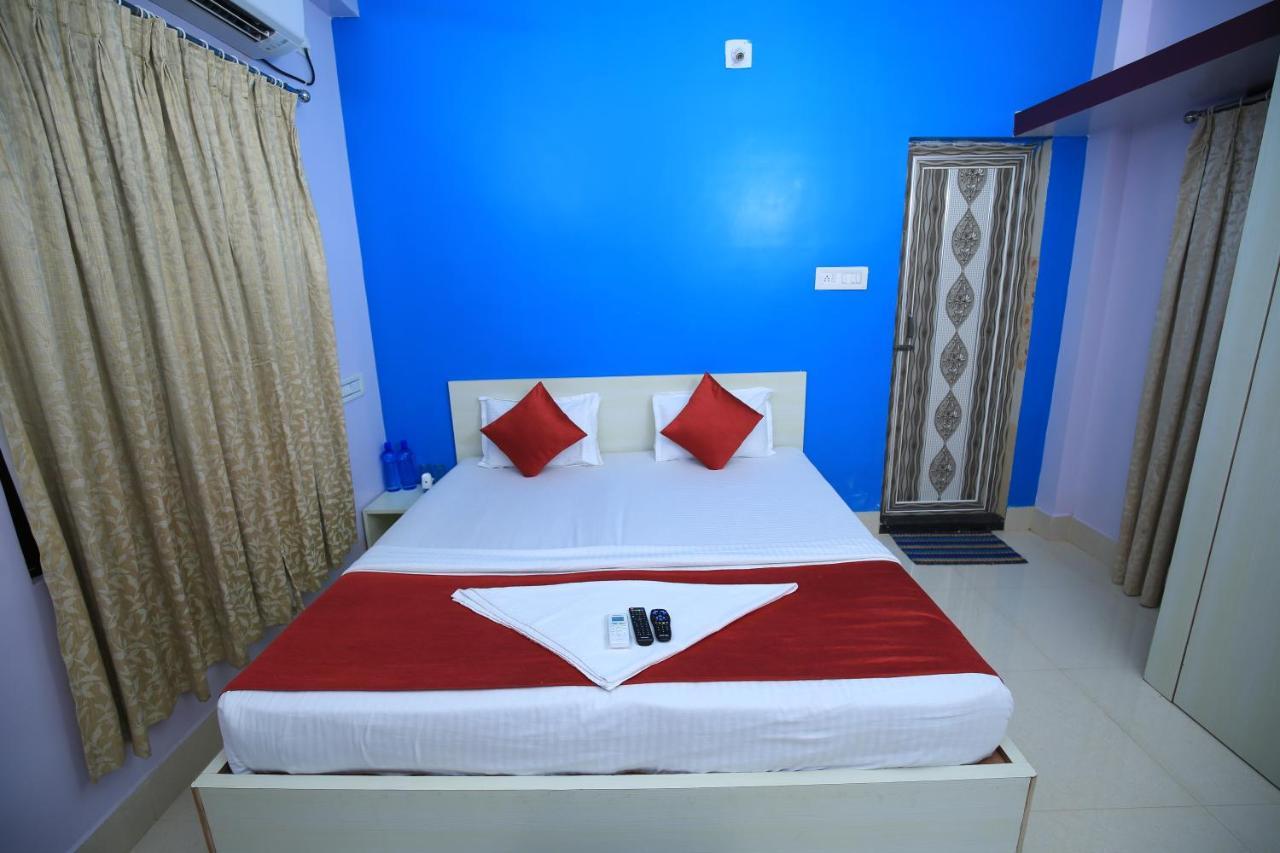 Railview Inn Bhubaneswar Exteriör bild
