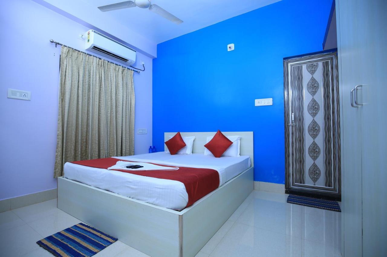 Railview Inn Bhubaneswar Exteriör bild