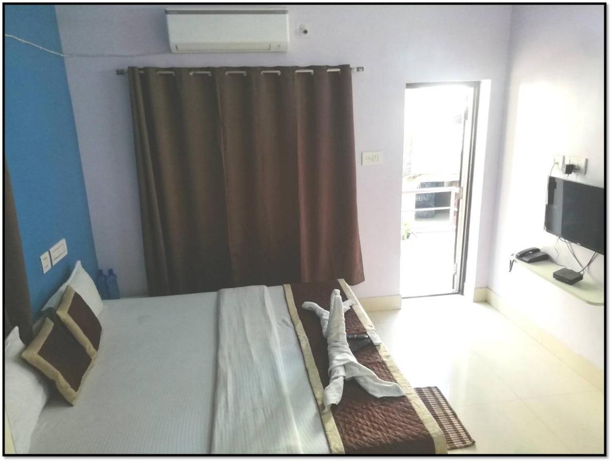 Railview Inn Bhubaneswar Exteriör bild